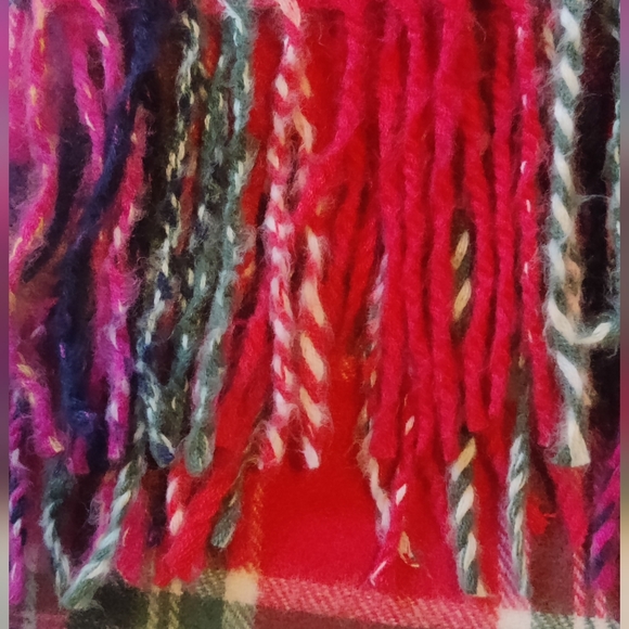 Plaid Multicolor Scarf - Picture 6 of 6